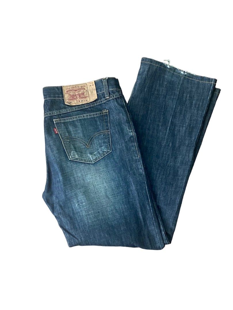 501 Levis Bootcut Jeans Men s Fashion Bottoms Jeans on Carousell