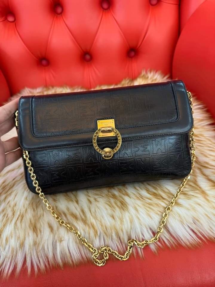 Metrocity Quilted Black Leather Chain Sling Bag, Luxury, Bags & Wallets on  Carousell