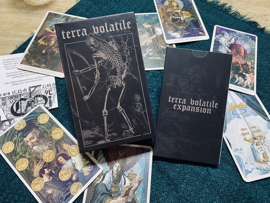 口コミ サイト 商品 現貨包郵塔羅牌Terra Volatile Tarot & Expansion pack, 興趣及 洋書