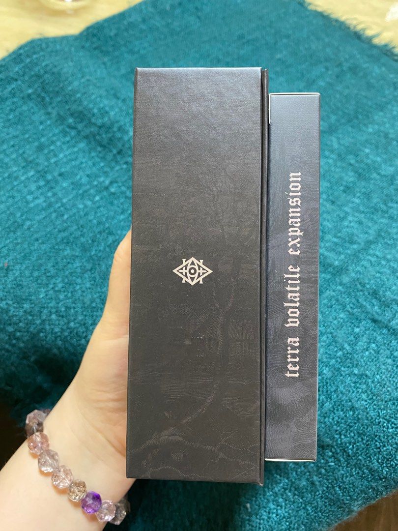 現貨包郵塔羅牌Terra Volatile Tarot & Expansion pack, 興趣及