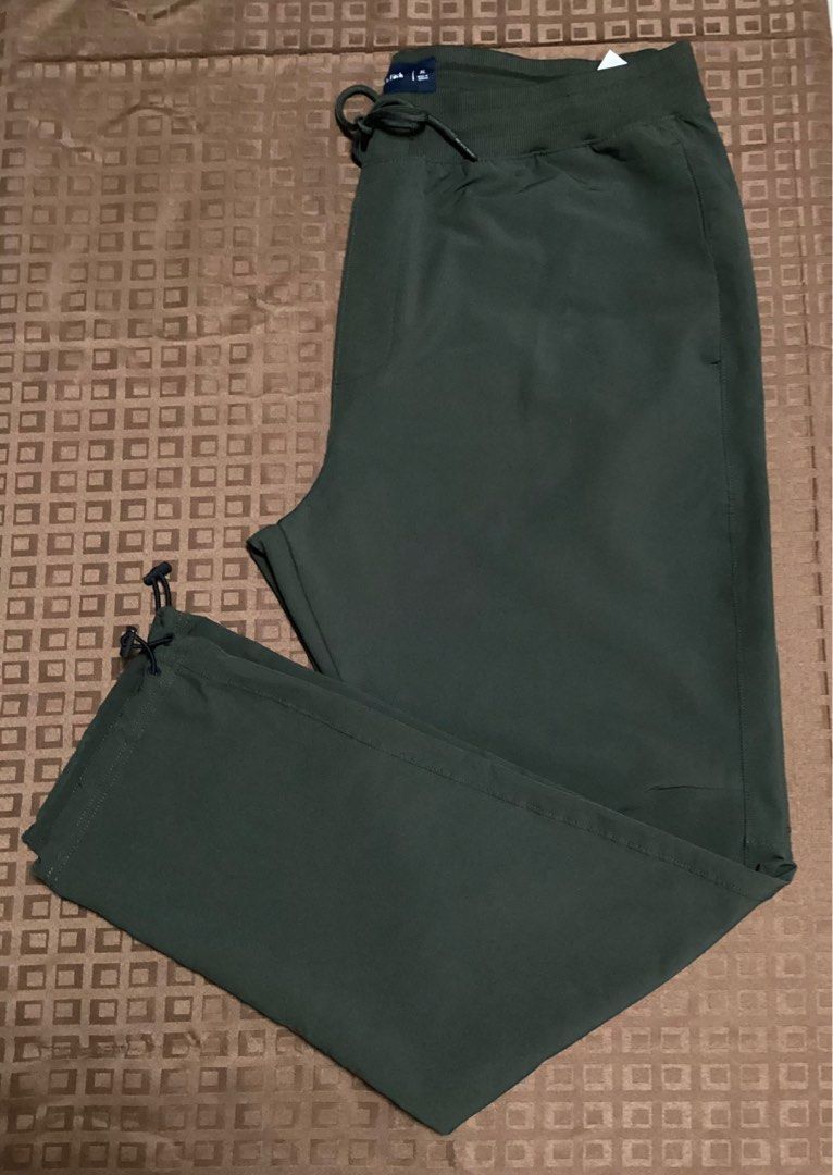 abercrombie and fitch dark olive green pants on Carousell