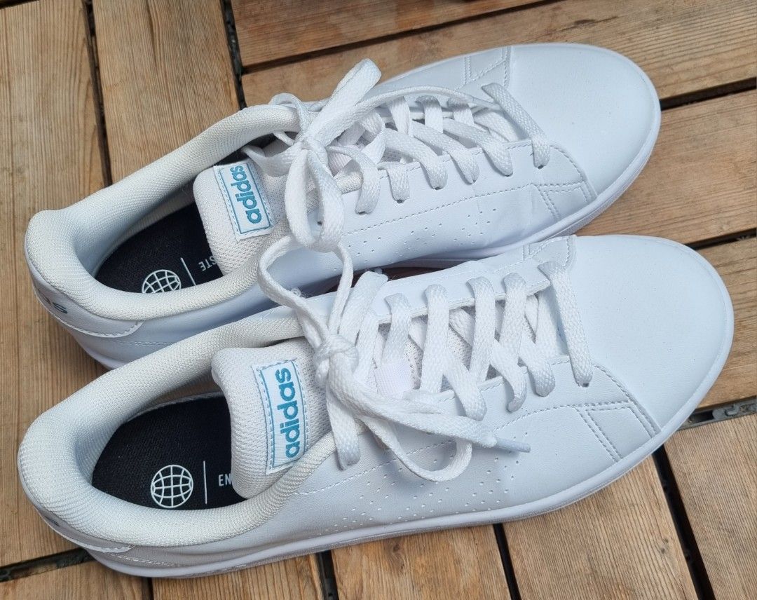 Adidas stan smith sales vs advantage clean