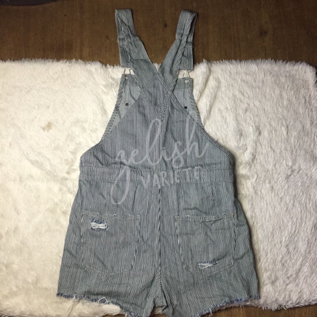 AMERICAN EAGLE OUTFITTERS (thrifted)  Stripe Blue White Oversized Jumper Jumpsuit  Overalls for Women, Women's Fashion, Dresses & Sets, Jumpsuits on Carousell