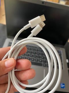 Apple USB-C to lightning cable