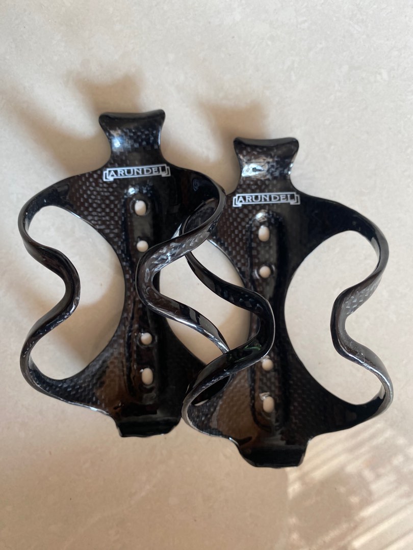 Arundel Mandible 3k carbon gloss bottle cages, Sports Equipment ...