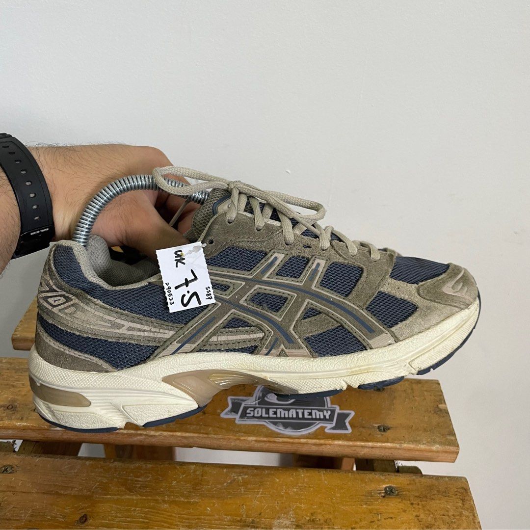 Asics Cream Pure Silver, Men's Fashion, Footwear, Sneakers on Carousell