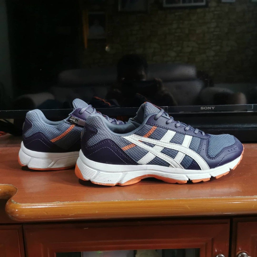 Asics free shipping clearance
