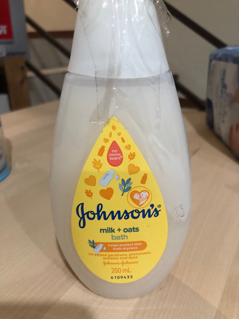 Johnson baby bath hotsell milk and oats