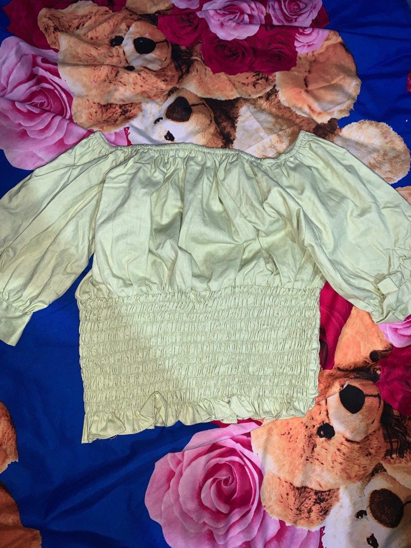 baju model sabrina, Fesyen Wanita, Pakaian Wanita, Atasan di Carousell