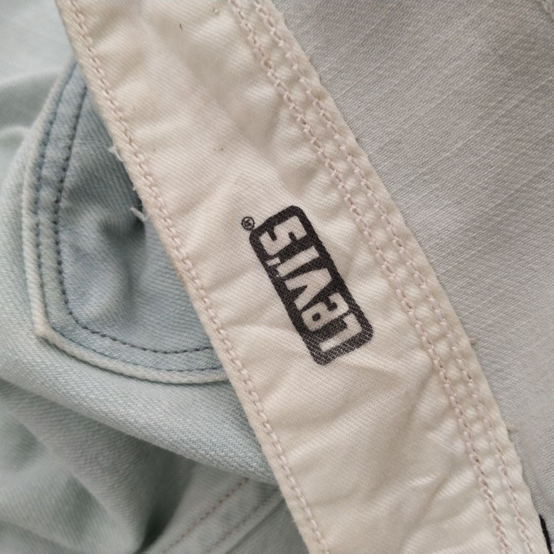 Best deal shop on levis