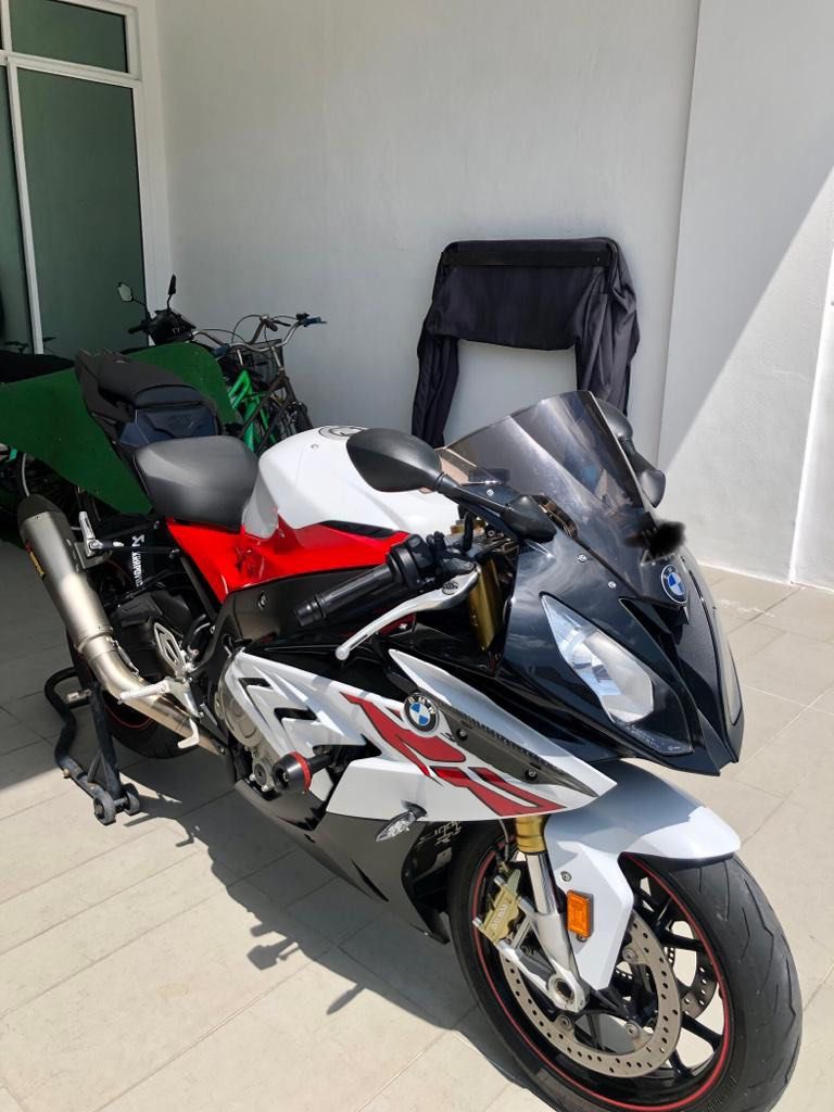 Bmw on sale hp4 olx