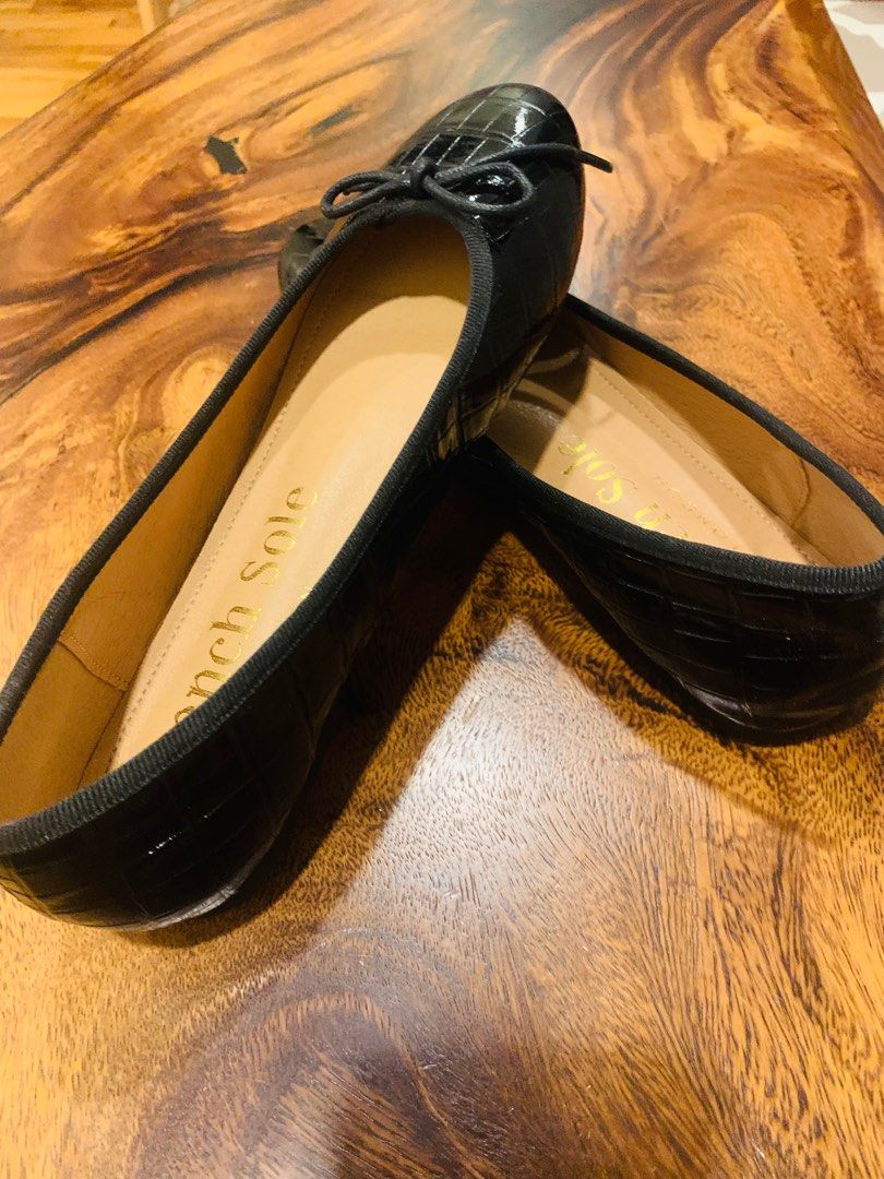 BNIB French Sole Flats