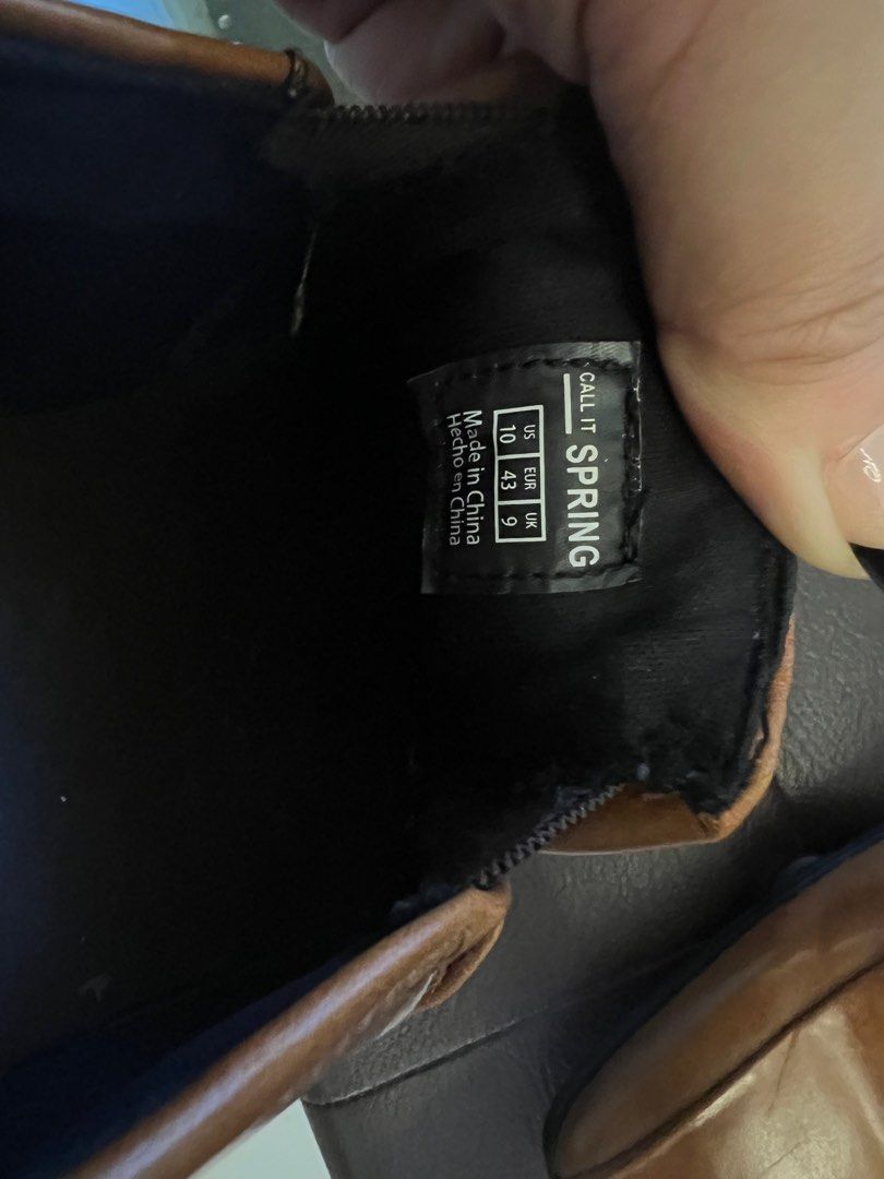 Brandnew Leather brown (Category: Dress Shoes) located in Mandaluyong City. Submitted by feiruzzz (Listing ID 1238459227, Image 3). Description: from states, rfs size is too big.