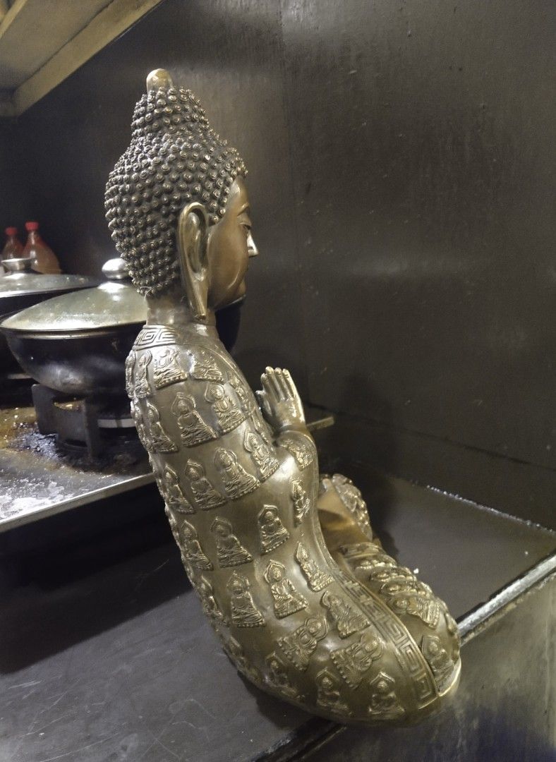 Brass huge Thai buddha statue Hobbies Toys Memorabilia