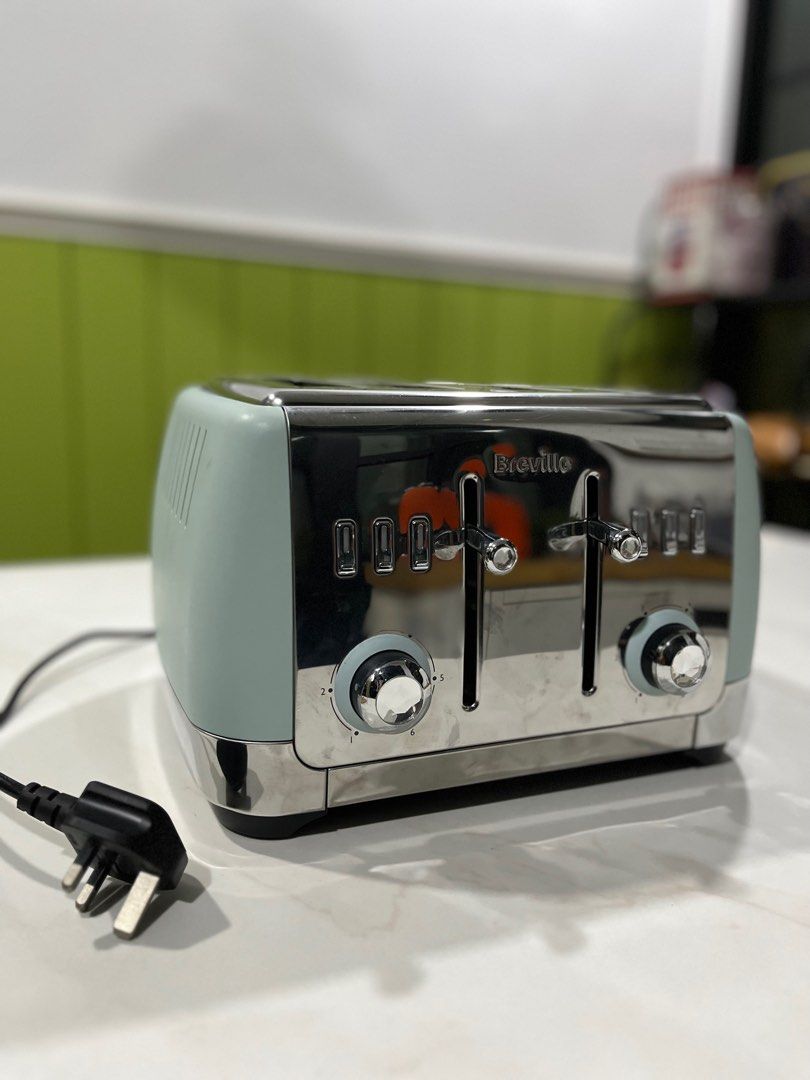 Breville 4 Slice Toaster, TV & Home Appliances, Kitchen Appliances