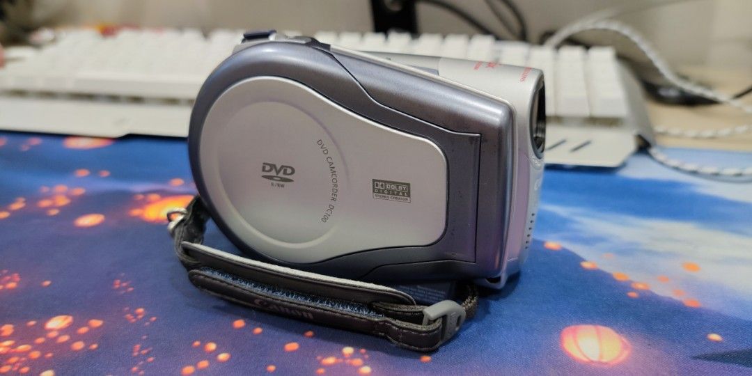 Canon DC100 DVD Camcorder w/25x Optical Zoom, Photography, Video