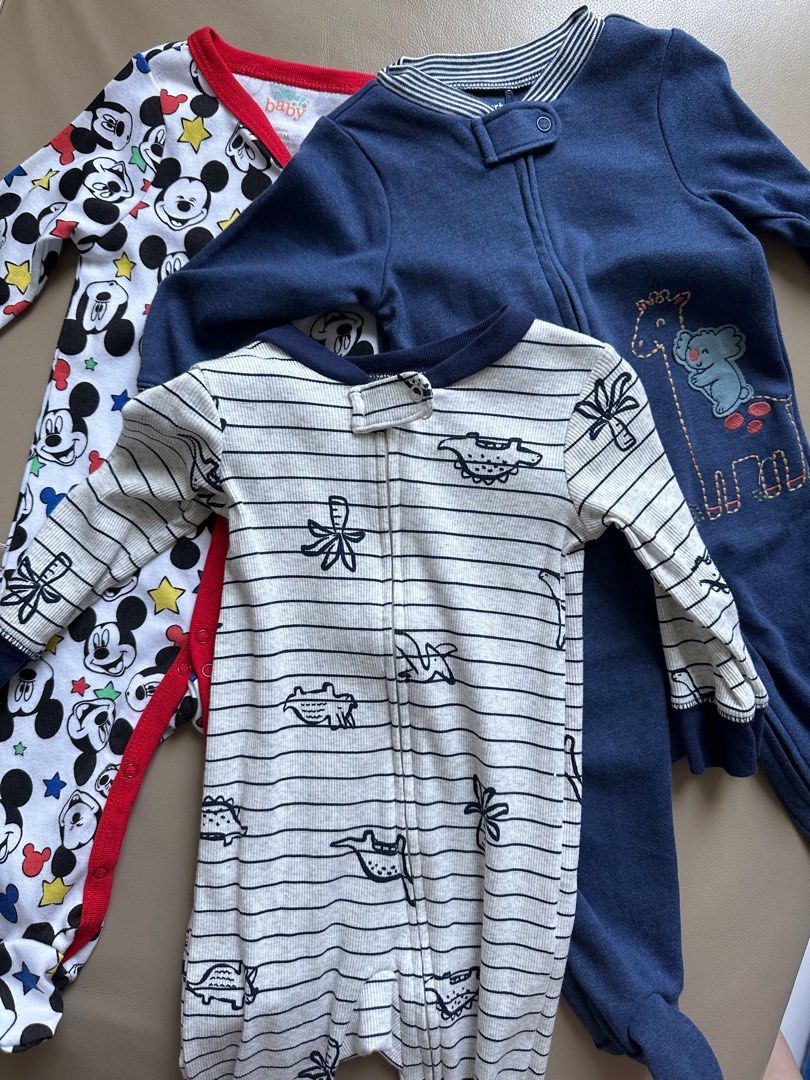 Carter's 6 hotsell month onesies