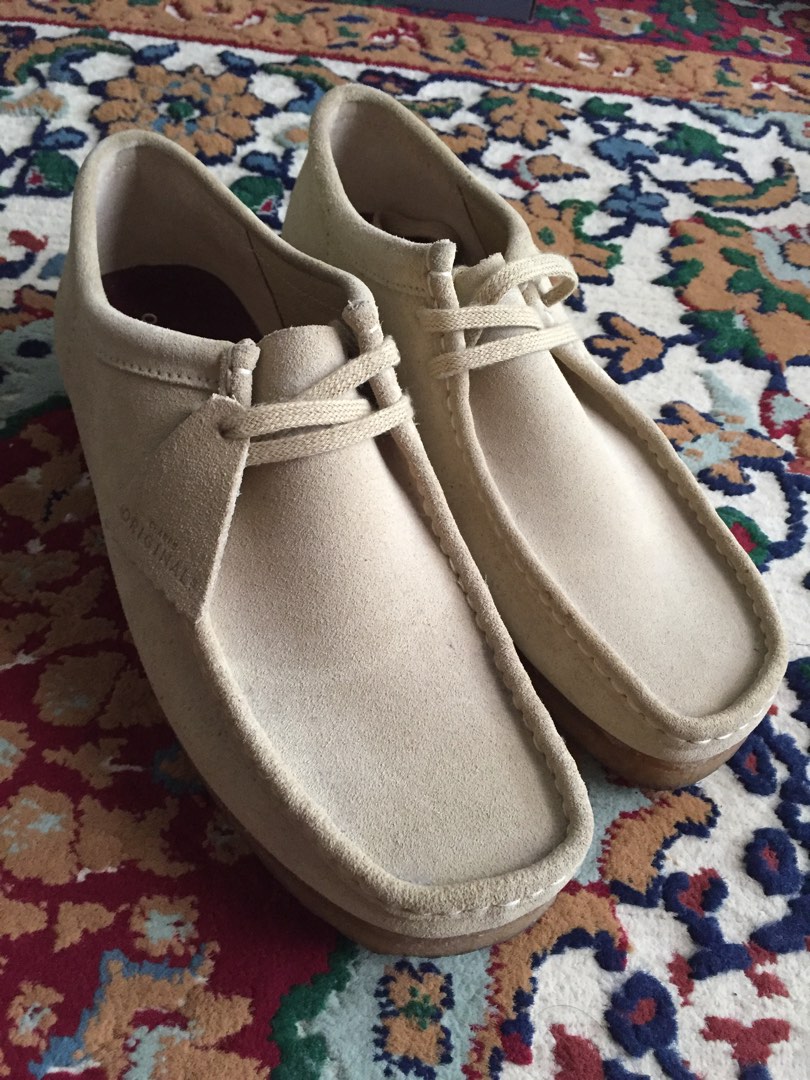 Clarks Wallabee Maple Suede Sepatu Sneakers, Fesyen Pria, Sepatu ...