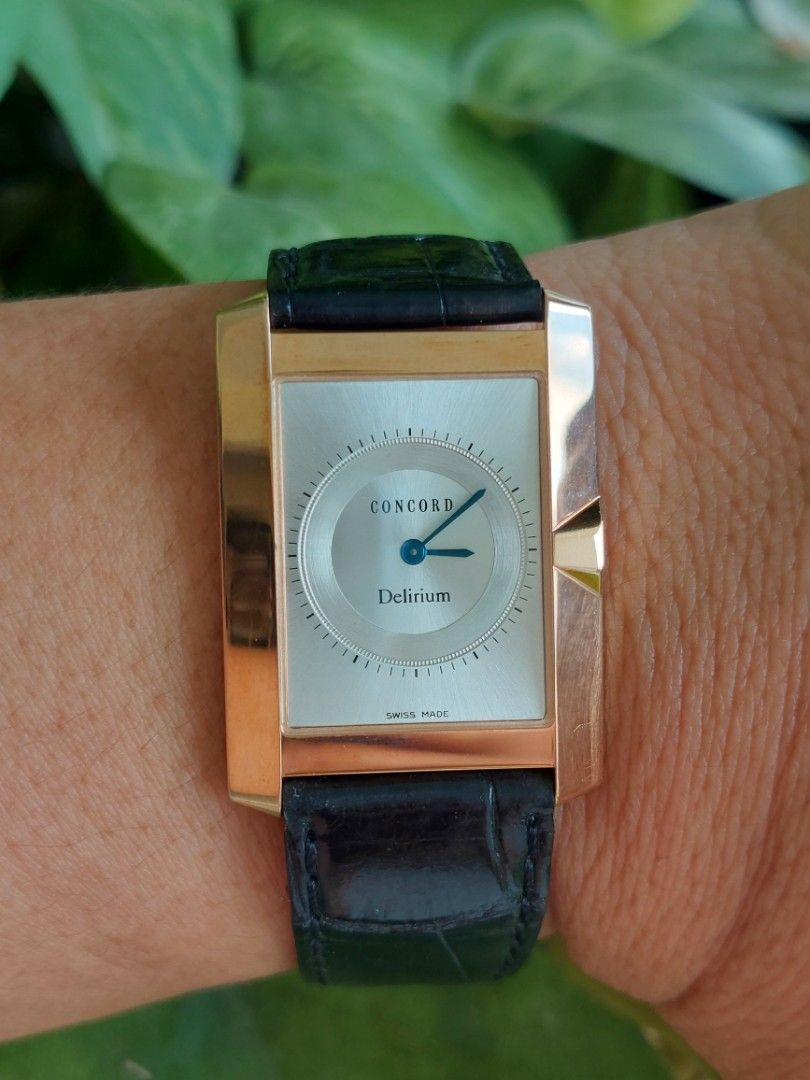 Concord delirium hotsell 18k gold mens