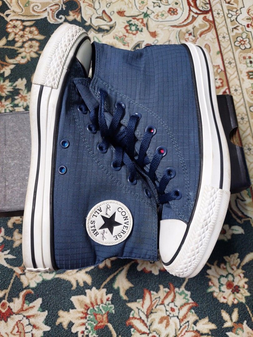 Converse athletic navy blue