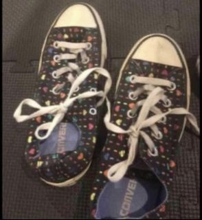 Converse shoes size 6