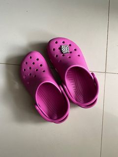 Crocs clogs in fuschia fun PINK (sale until October 25 only)