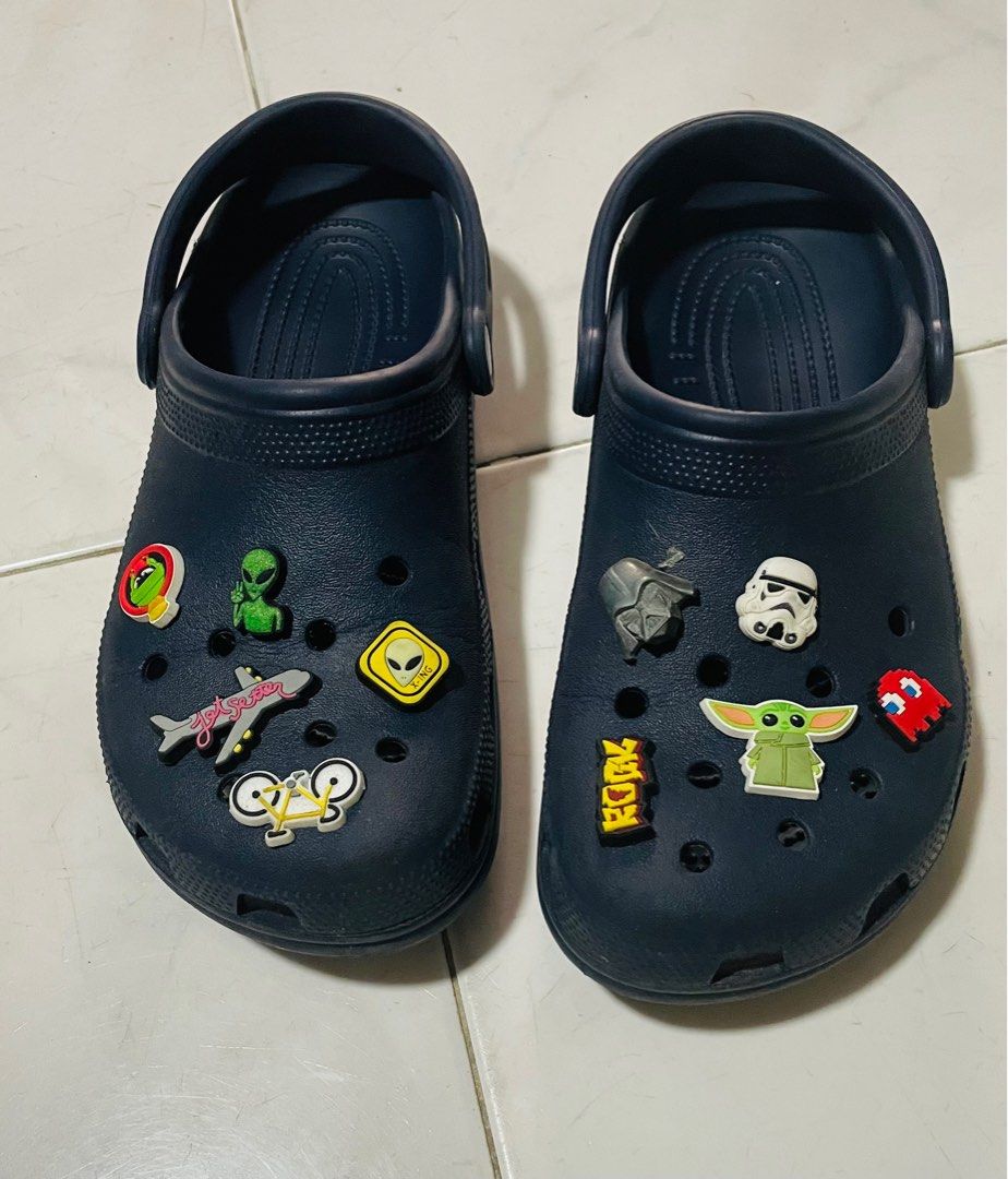 Mens crocs size 8 online