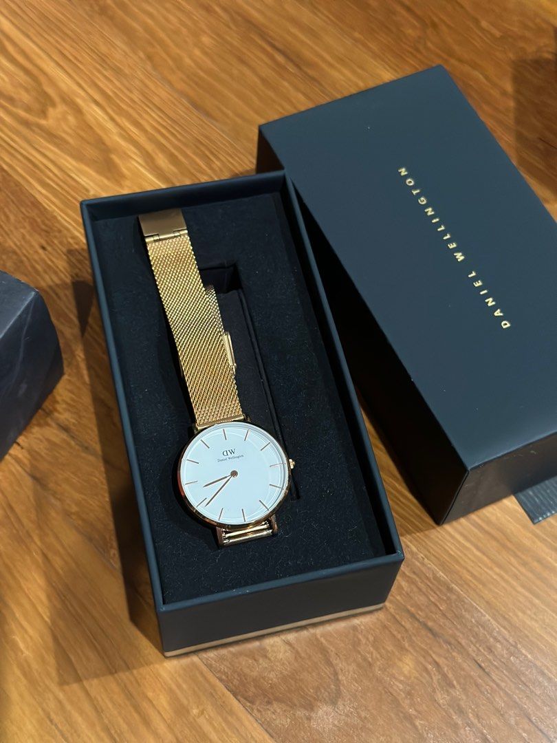 Daniel Wellington Watch Petite Melrose 32mm Women s Fashion
