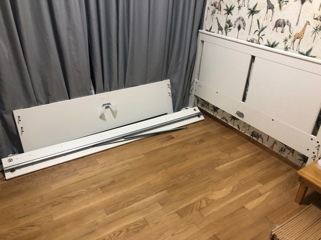 [Disassembled] Ikea Songesand Queen Bed Frame (disassembled, ready for