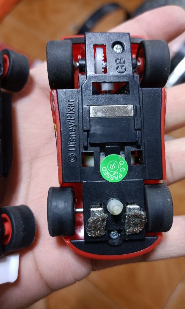 Disney Pixar Cars 2 Slot Racing 5.1 Feet, Hobbies & Toys, Toys & Games