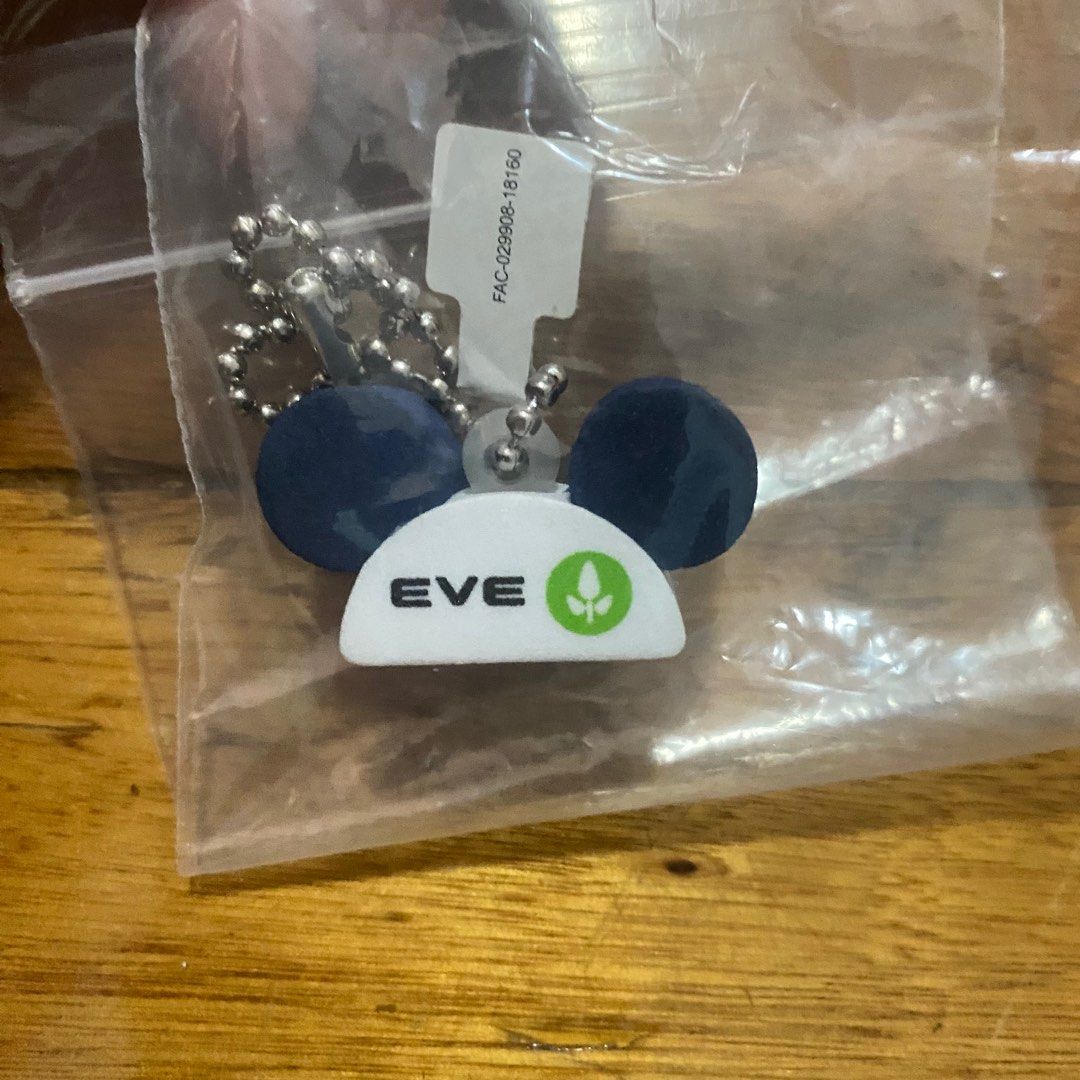 Disney WallE Eve Mickey Keychain, Hobbies & Toys, Toys & Games on