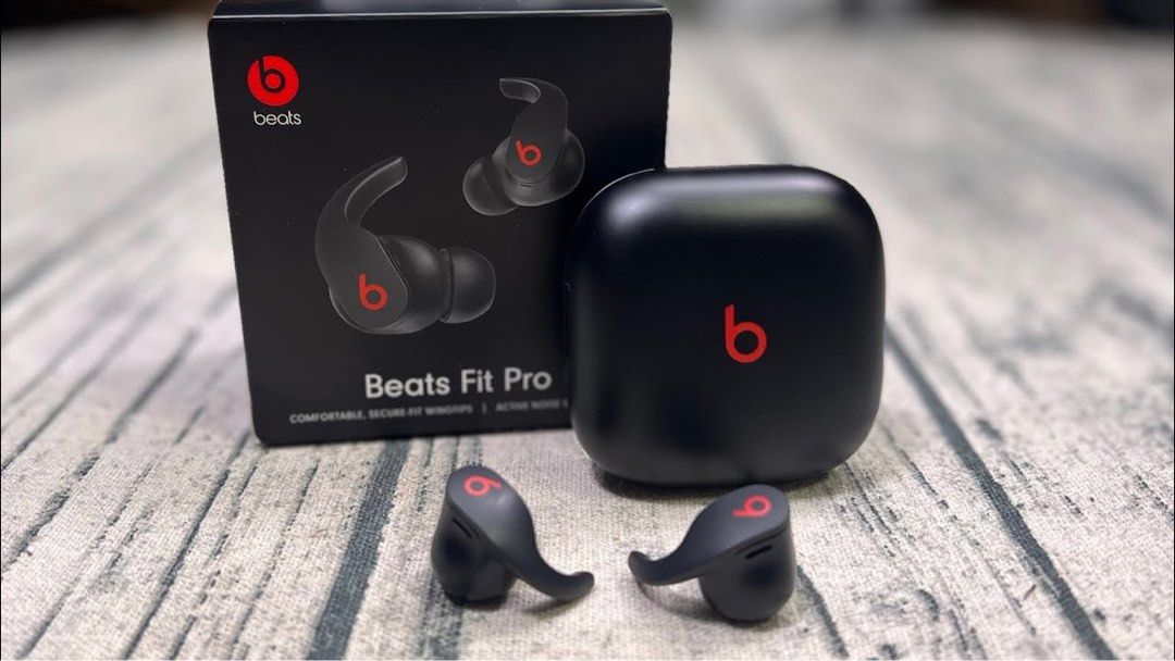  Beats Fit Pro - True Wireless Noise Cancelling Earbuds - Apple  H1 Headphone Chip, Compatible with Apple & Android, Class 1 Bluetooth,  Built-in Microphone, 6 Hours of Listening Time - Beats Black : Electronics