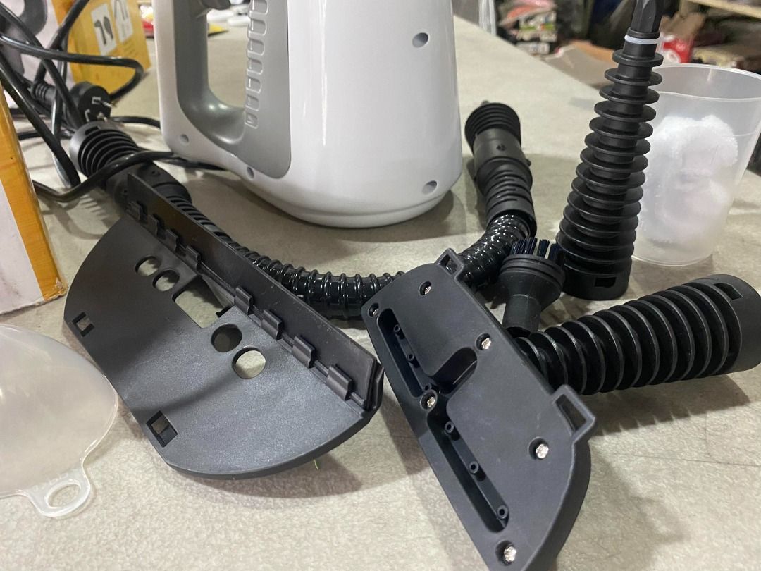 Easy Home Hand Held Steam Cleaner White, Furniture & Home Living, Cleaning & Homecare Supplies