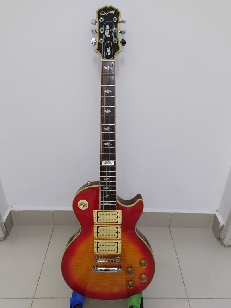 Epiphone Ace Frehley Signature Les Paul Custom