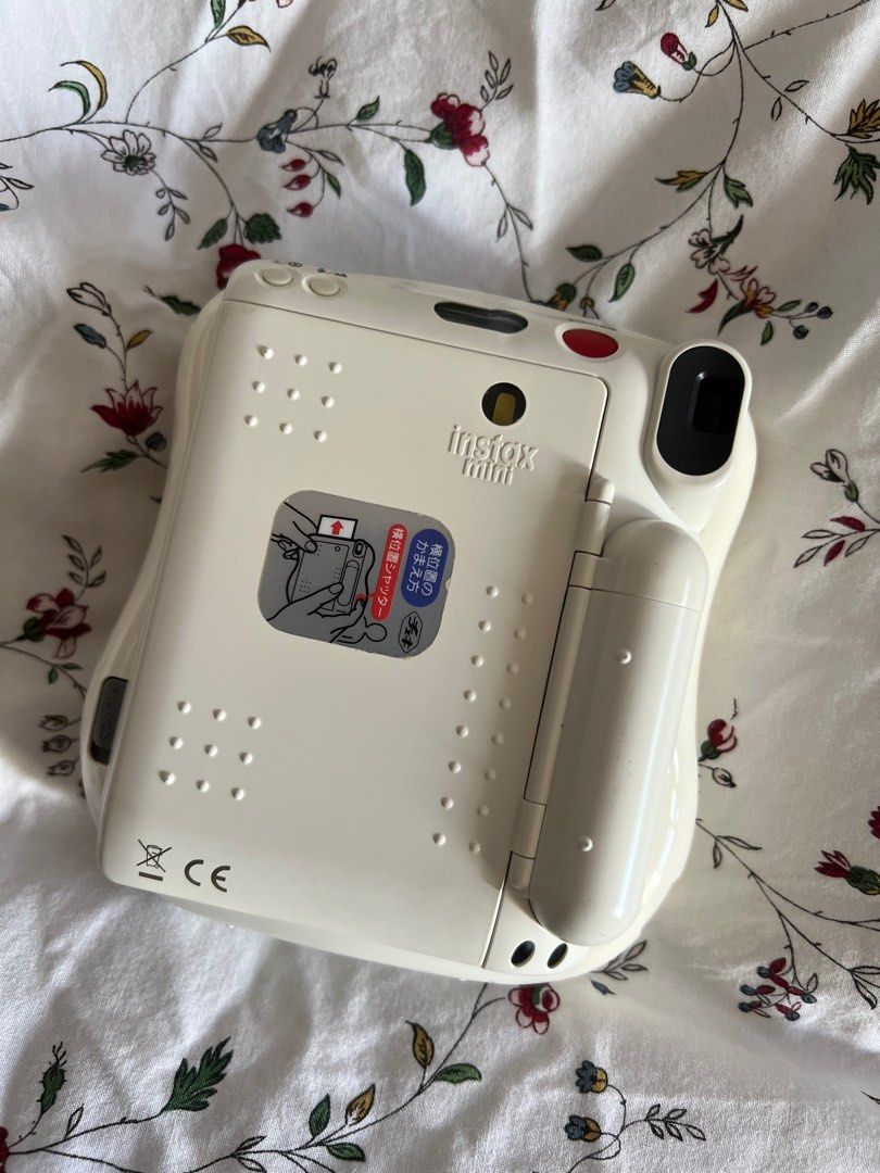 Fujifilm instax mini 25 faulty, Photography, Cameras on Carousell