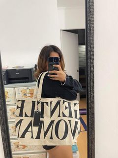 (Category: ) located in . Submitted by jess.ickaaa (Listing ID 1238358399, Image 1). Description: .