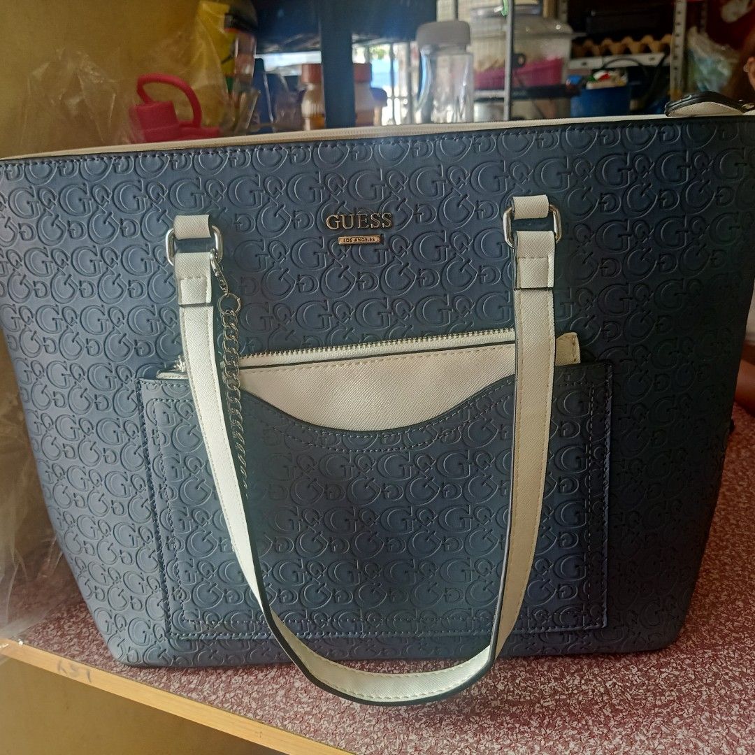 Authentic Guess tote bag , Luxury, Bags & Wallets on Carousell