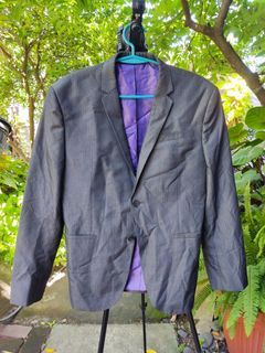 H38T TUXEDO UNLTD BRAND USED TAG SIZE ? LENGTH 28 WIDTH 21 SLEEVES 24 MOR THN 2 ITMS W LESS