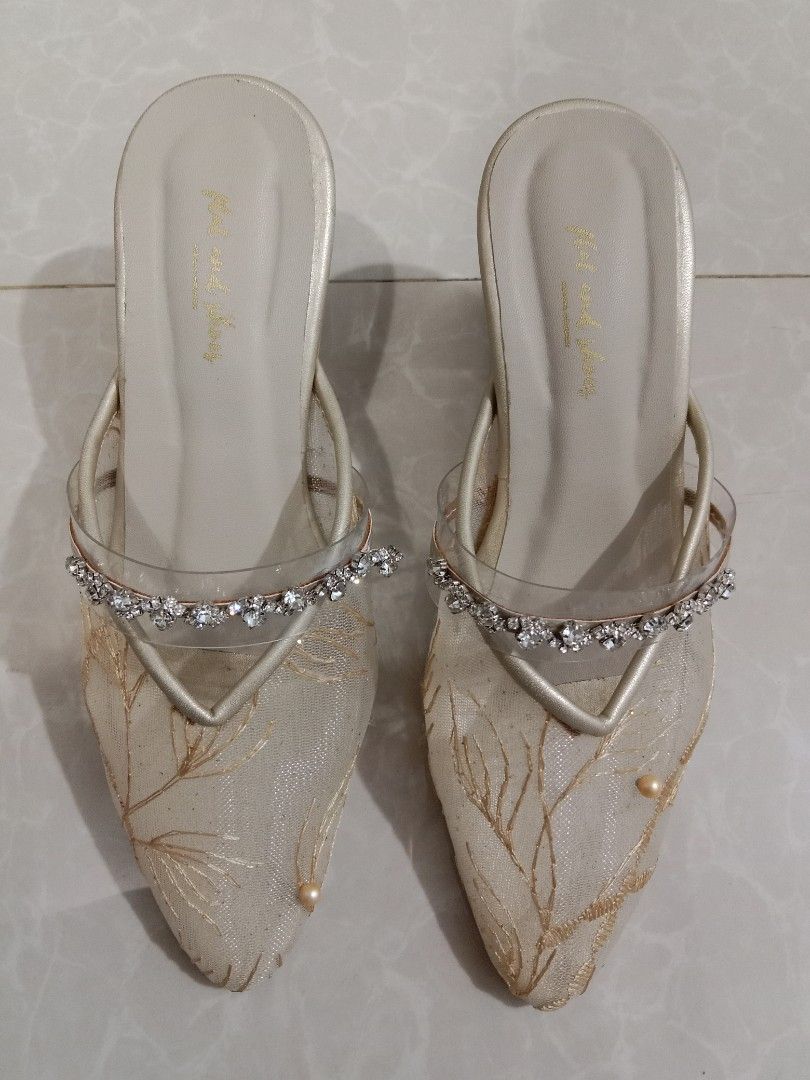 heels mewah, heels kaca