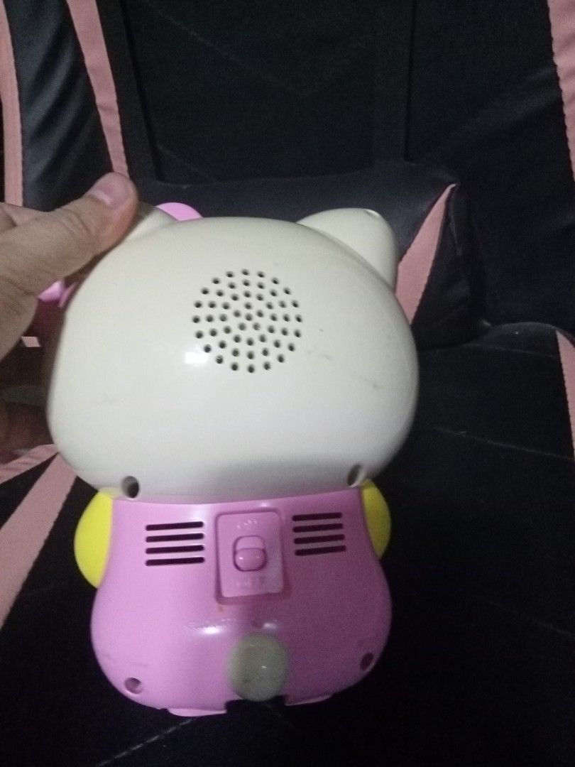 Hello kitty talking clock wd light no bat cover rare (Category: Clocks) located in Muntinlupa City. Submitted by periwinklefairy23 (Listing ID 1238468828, Image 3). Description: walang batt cover pero goods tested working ngsasalita.