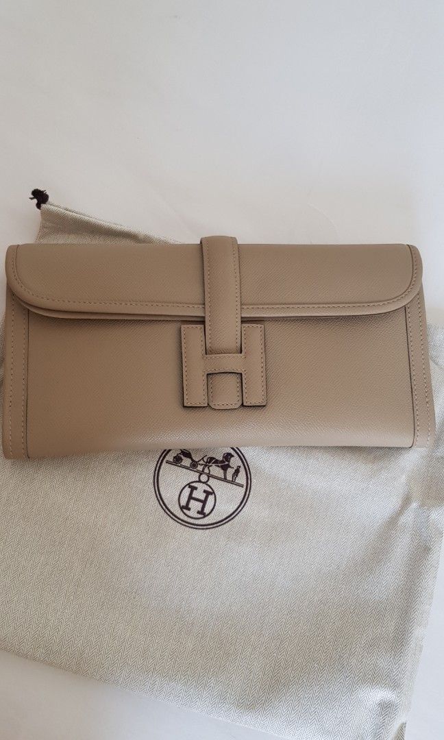 99% NEW HERMES JIGE ELAN 29 CLUTCH, Luxury, Bags & Wallets on Carousell