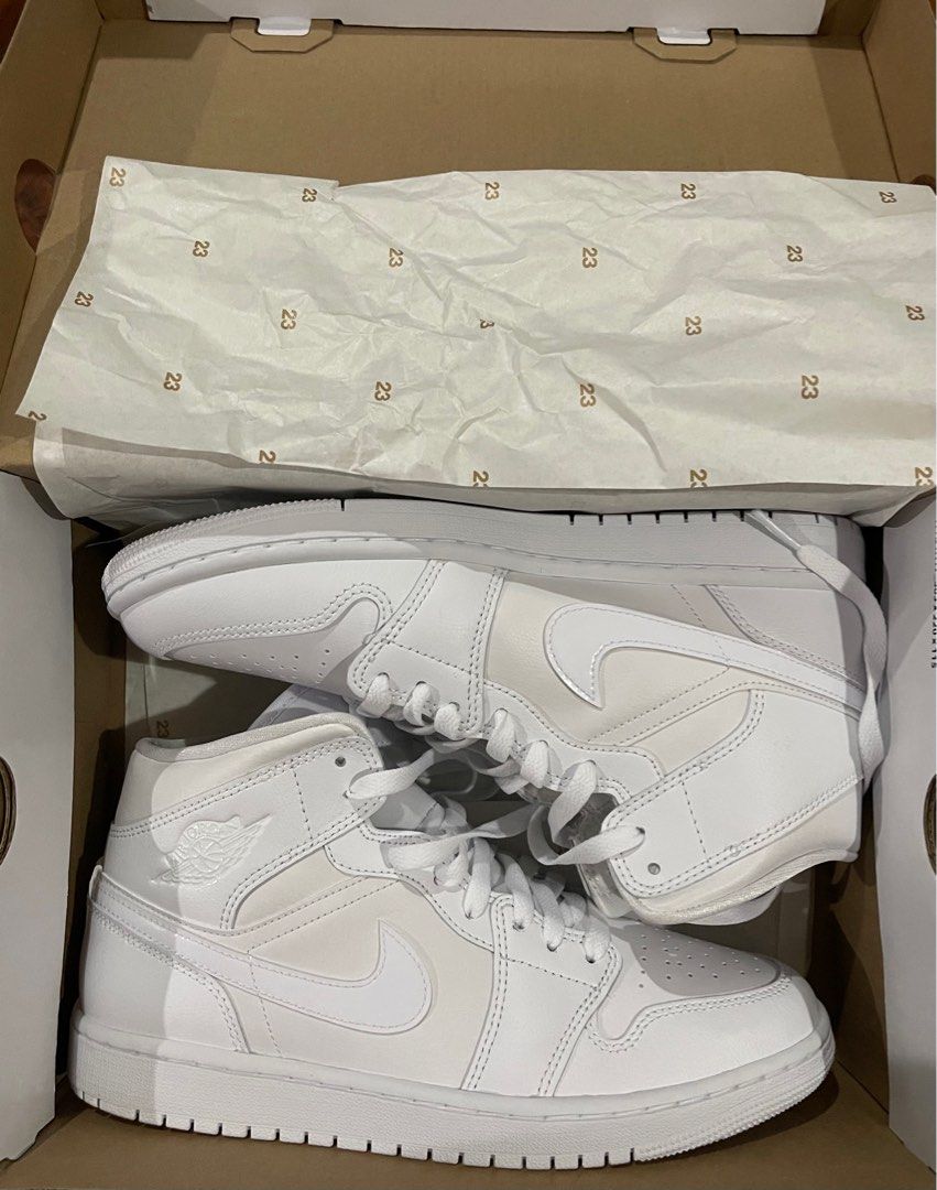 triple white mid