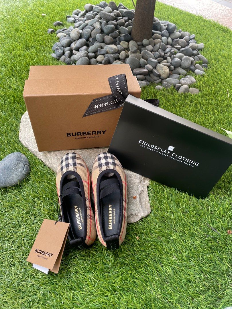 Burberry shoes 2025 kids green
