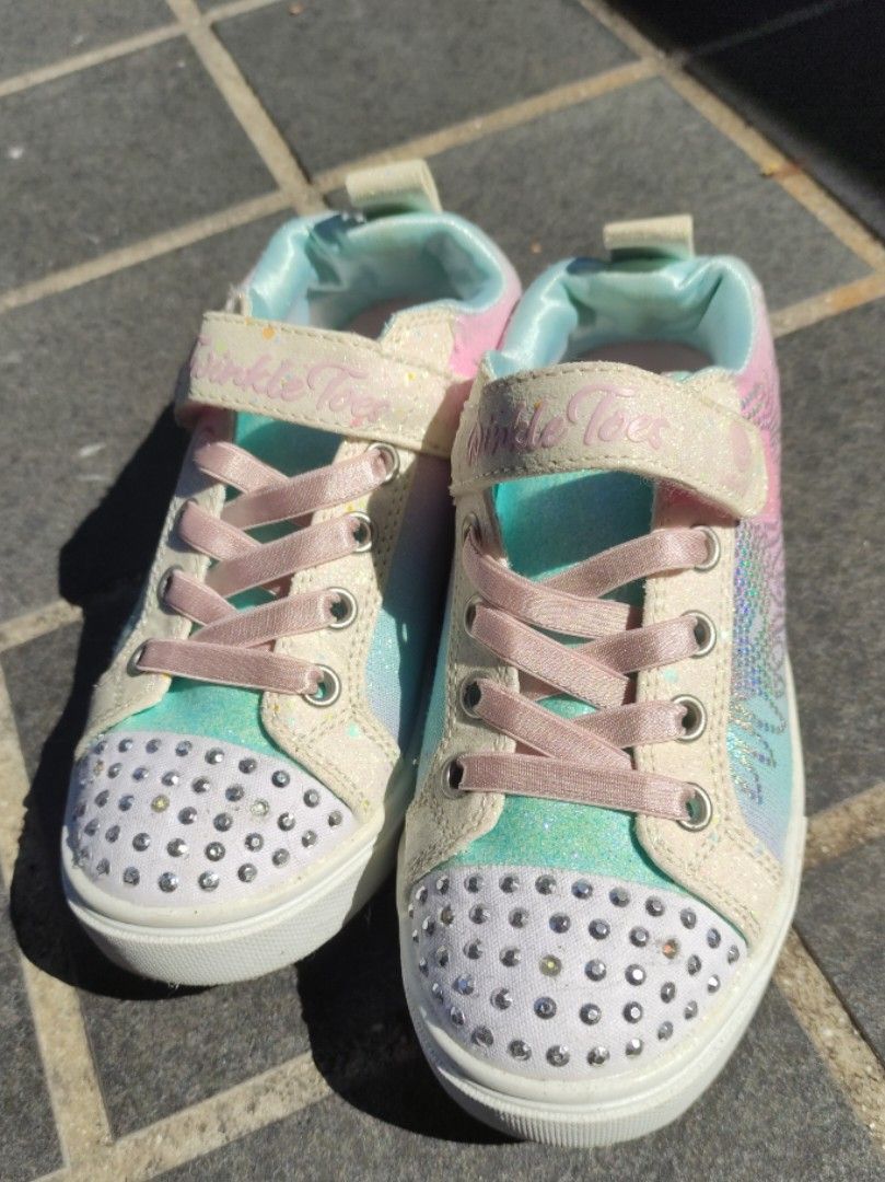 Rainbow online skechers shoes