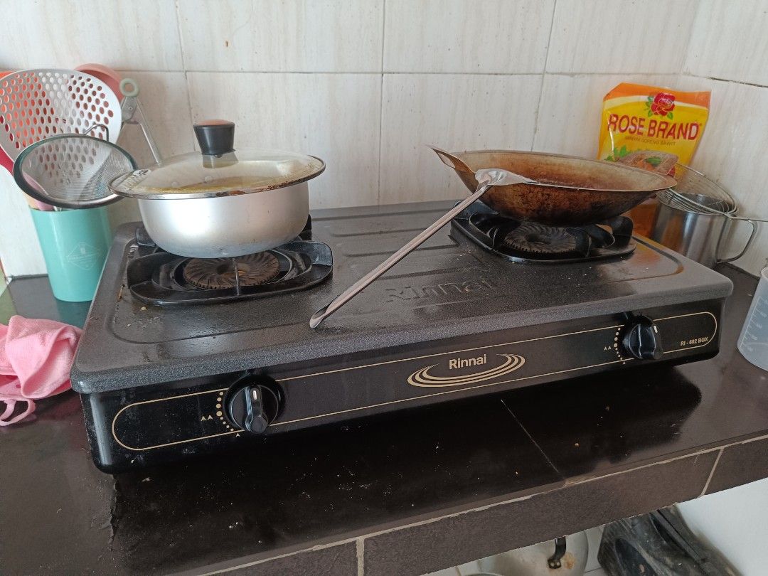Kompor Gas 2 Tungku Rinnai RI-602 BGX +BONUS Selang Gas, Kitchen u0026  Appliances di Carousell