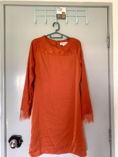 (Category: ) located in . Submitted by ecah.wardrobe (Listing ID 1238510793, Image 1). Description: .