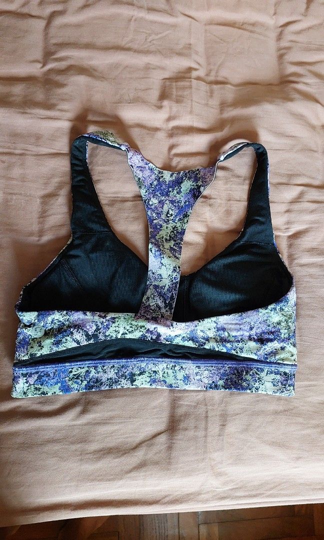 Lululemon Sports Bra size 6, Women's Fashion, Activewear on Carousell