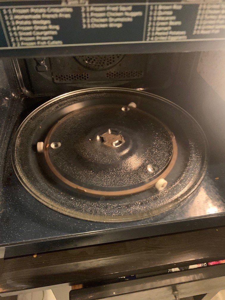 Microwave oven 32 litres and table top grill, TV & Home Appliances