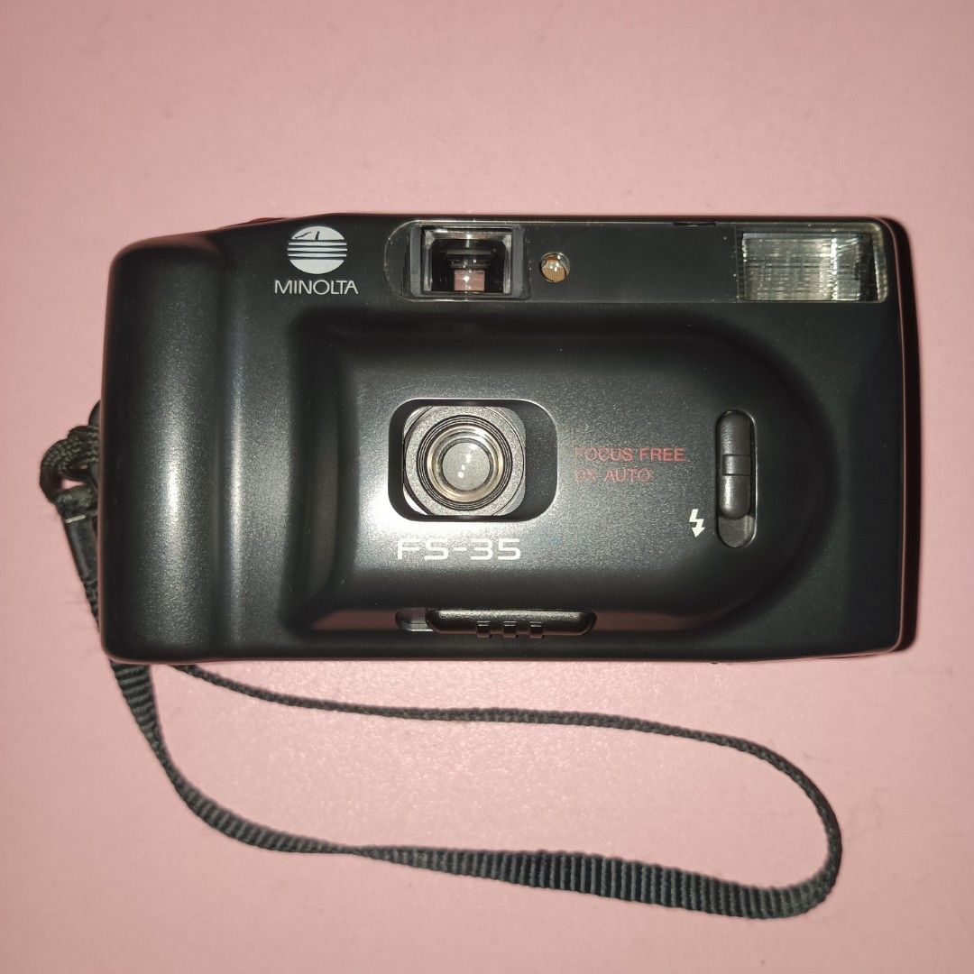 Minolta FS35 Film Camera and Lomography Smartphone Film Scanner on