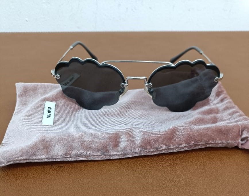 MIU MIU SUNGLASSES